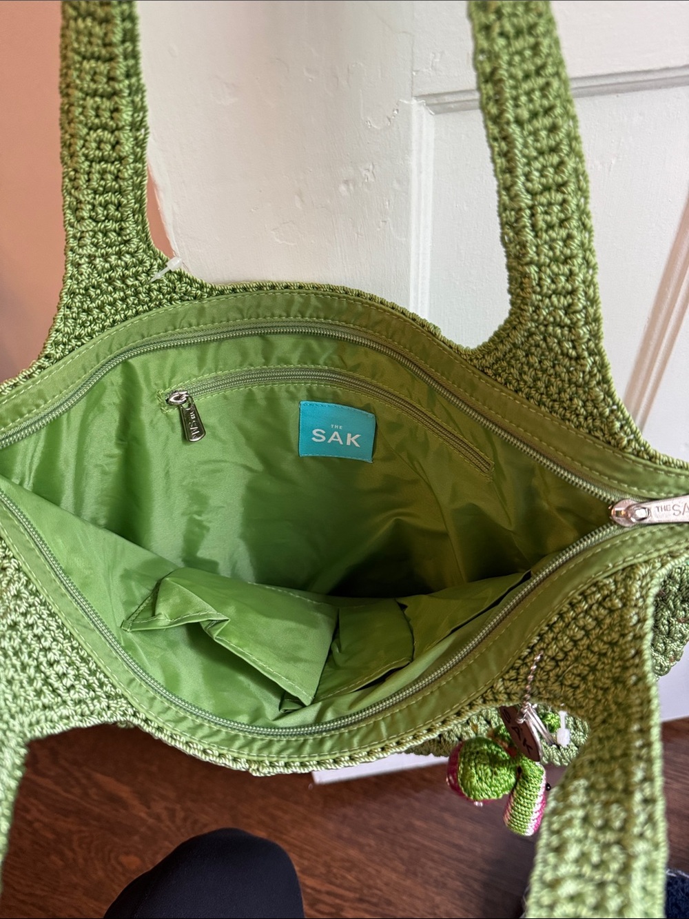 NEW The Sak Olive Green Crochet Tote with Multicolor Tassel - Picture 5 of 6